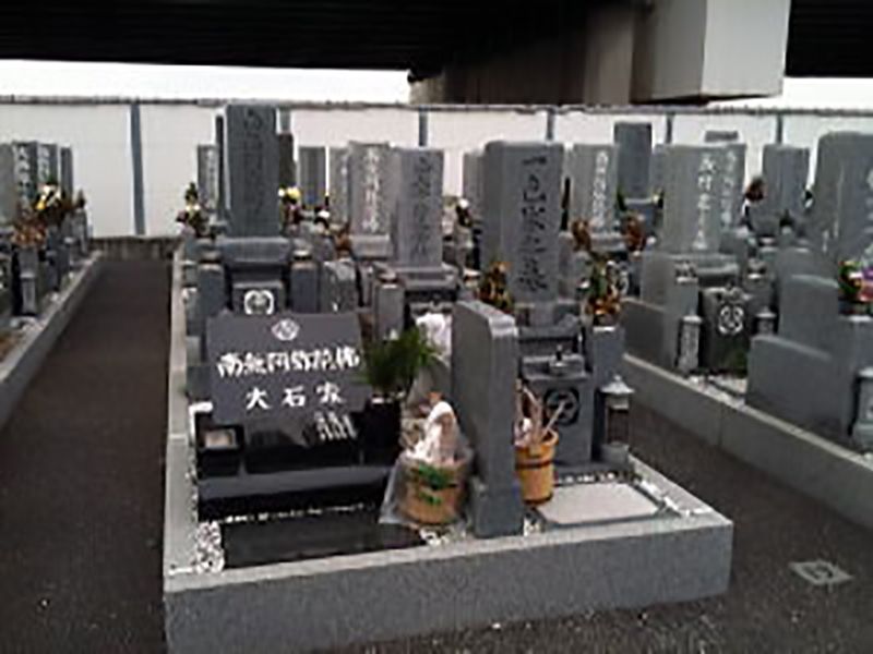 高石市営 浜墓地　広々とした墓域